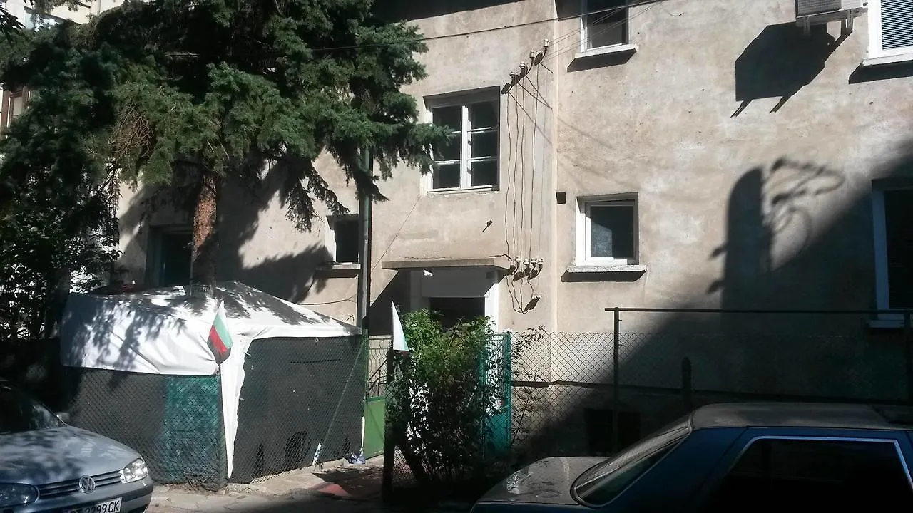 Randi Mamola Hostel Sofia