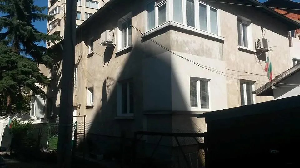 Randi Mamola Hostel Sofia